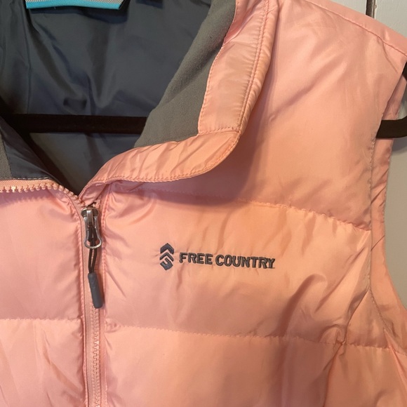 Free Country Charcoal and light pink puffer vest. - Picture 2 of 9